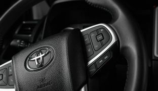 Toyota Hiace VIP